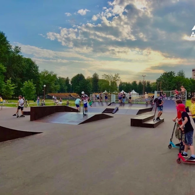 Скейт парк из фанеры
